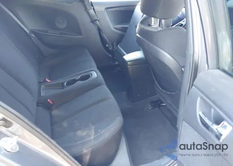 2013 Hyundai Veloster Base W/Black z USA, uszkodzony, nr VIN KMHTC6AD6DU125295